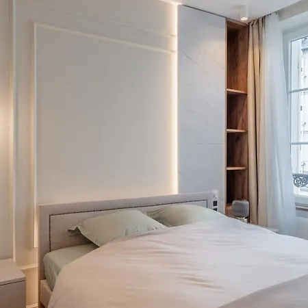 Lavie Maison Dominique * Parigi